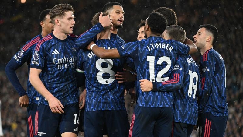 瑞士羽球超级300赛｜ 中国包办女双冠亚军 凡贤挫圣坛称后